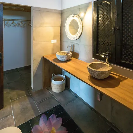 Couette-café Casa Baliza, Adults Only